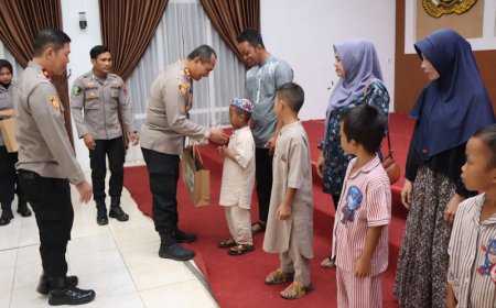 Menandai Hari Bhayangkara ke-78, Puluhan Anak Ikuti Sunatan Massal di Polres Batola