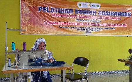 Tingkatkan Skill, PT BRE Gelar Pelatihan Membordir Sasirangan di Desa Budi Mulya