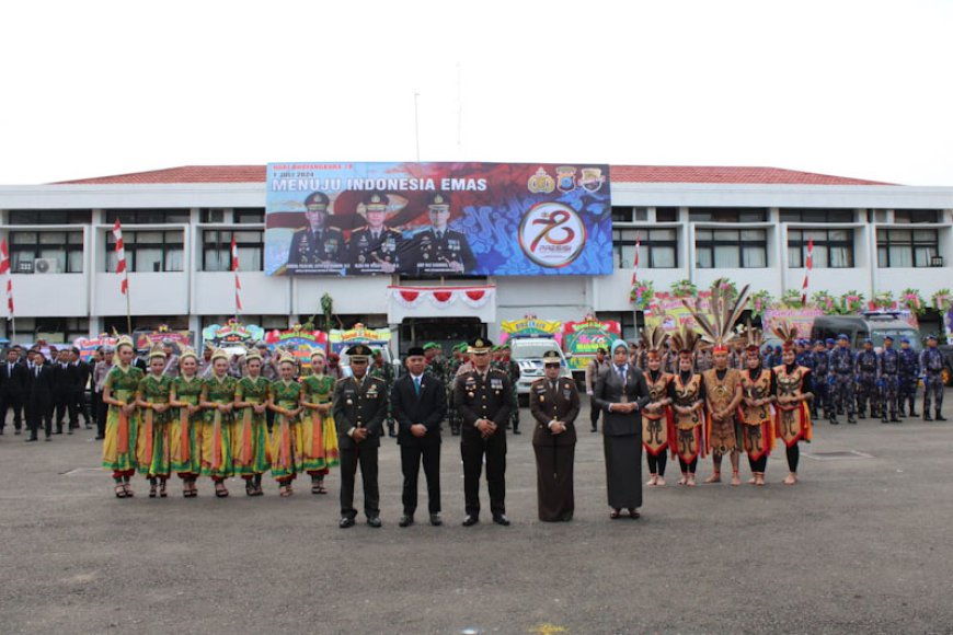 Puncak HUT Bhayangkara ke-78 di Batola, Disemarakkan Tari Tradisional dan Bazar UMKM