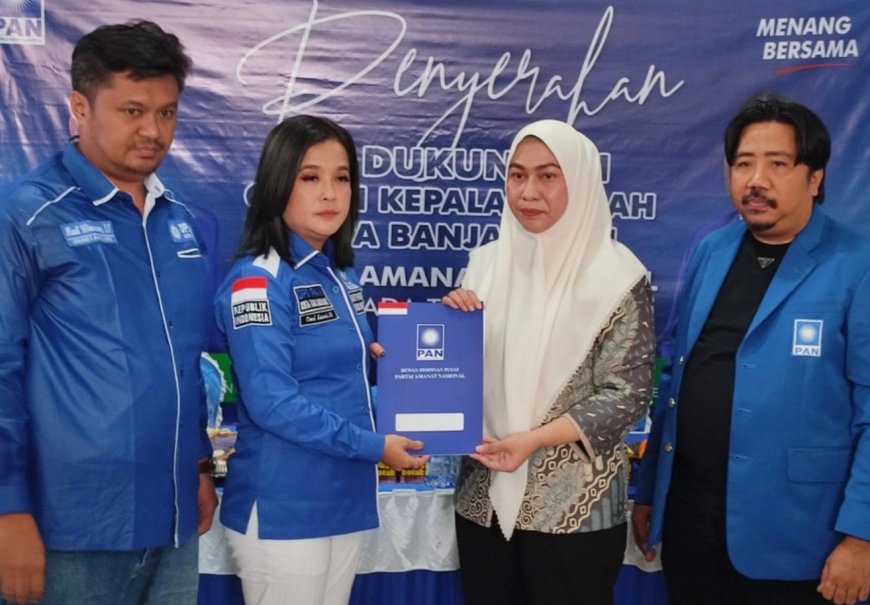 Giliran PAN Beri SK Dukungan Kepada Lisa Halaby di Pilkada Banjarbaru 2024