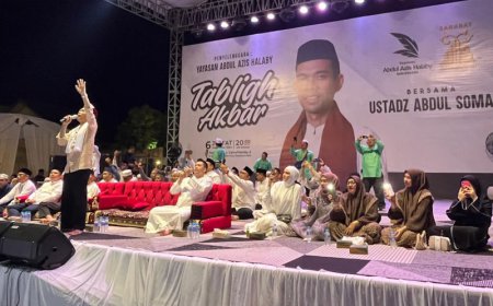 Diudang Lisa Halaby, Jemaah Tablig Akbar UAS Dihadiri Ribuan Jemaah