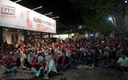Keseruan Nobar Timnas Indonesia Bersama Lisa-Wartono di Rumah Pemenangan Banjarbaru