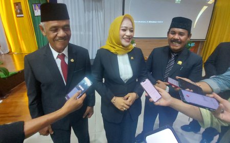 Resmi Menjabat Ketua DPRD Batola, Inilah Harapan Ayu Kepada Semua Anggota