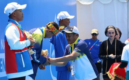 Renang Sumbang Emas Pertama Kalsel di Peparnas 2024