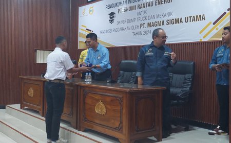 PT BRE Kukuhkan 20 Penerima Beasiswa Pelatihan Driver Dump Truck dan Mekanik
