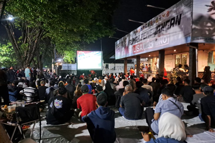 Gegap Gempita Warga Banjarbaru Nobar Timnas Indonesia Bersama Lisa-Wartono