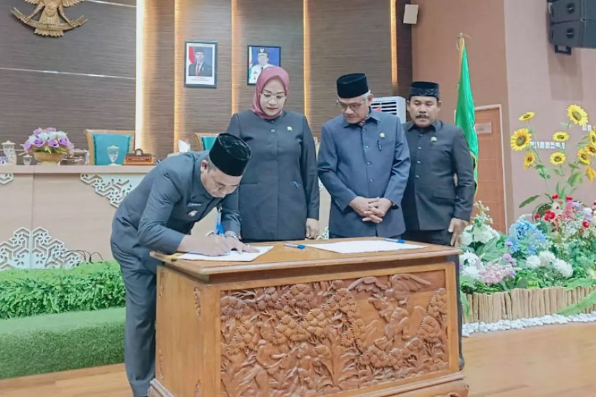 Bersama Pemkab Batola, DPRD Gelar Rapat Paripurna Bahas APBD 2025