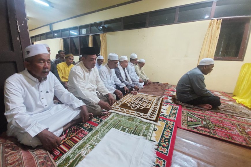 Sebelum Pencoblosan Pilkada Batola 2024, Rahmadian Noor Salat Hajat Bersama Relawan