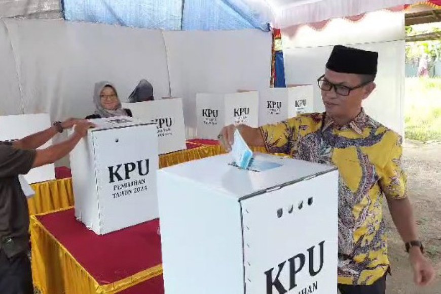 Mencoblos Bareng Keluarga, Rahmadian Noor Berharap Pilkada 2024 Berjalan Lancar