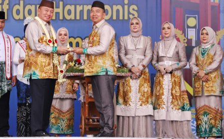 Hadiri Hari Jadi Tapin, Muhidin Ajak Kepala Daerah Terpilih Bersinergi Bangun Kalsel