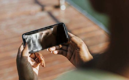 Viral Video Asusila Diduga Direkam di Bawah Jembatan Barito, Pelaku Perempuan Masih Pakai Hijab