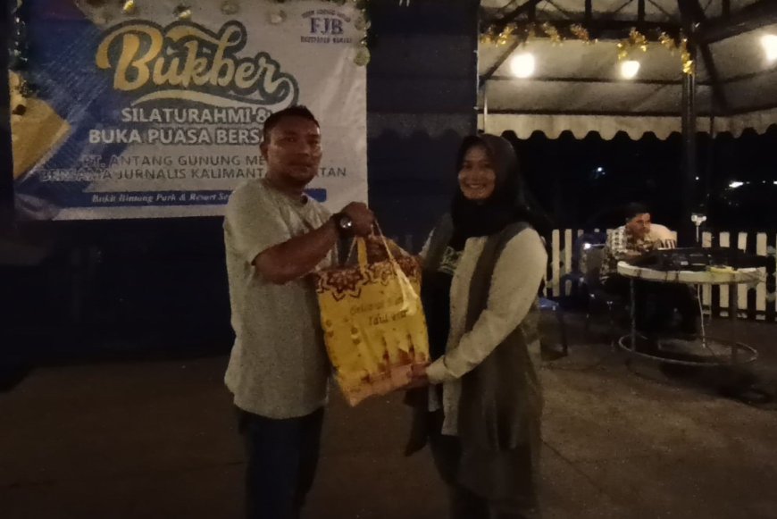 Momen Keakraban AGM dengan Wartawan Banjar-Banjarbaru Dalam Buka Bersama