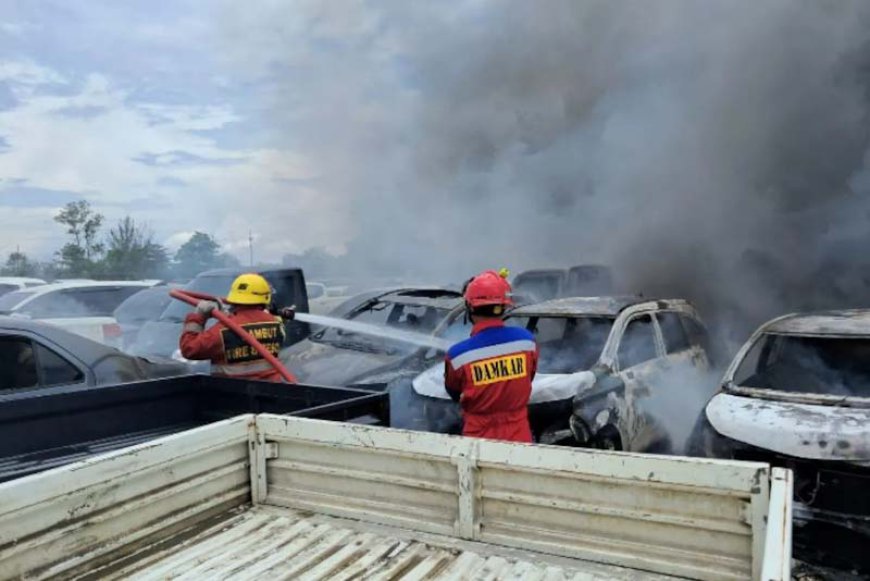 Asuransi Klaim Seluruh Mobil Terdampak Kebakaran di PT JBA Banjarmasin