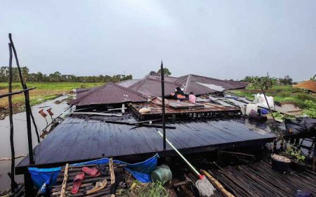 Belasan Rumah di Jejangkit Batola Rusak Dihantam Puting Beliung