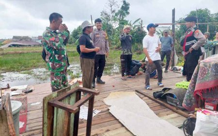Puluhan Rumah Diterjang Puting Beliung, Anggota DPRD Batola Tinjau Lokasi Terdampak