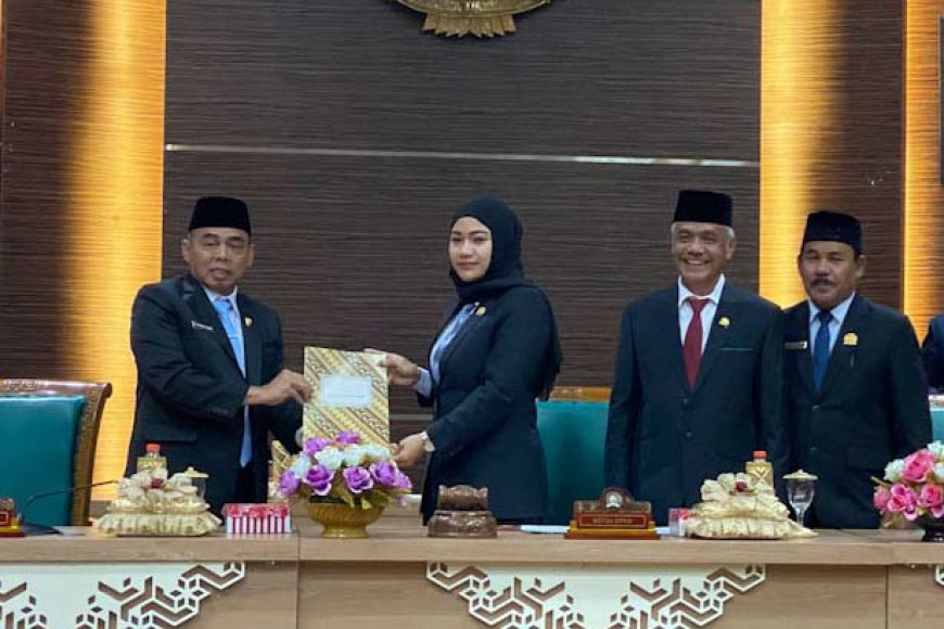 DPRD Soroti Penerimaan Pajak Daerah Dalam Rekomendasi LKPj Bupati Batola 2024