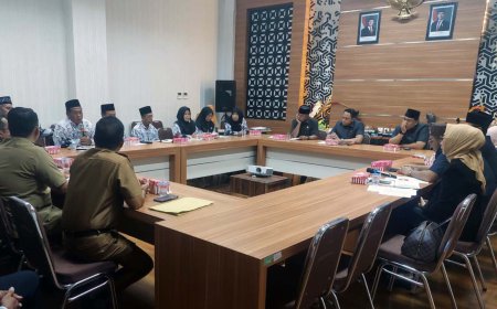 DPRD Batola Terima Audiensi PGRI, Bahas Tunjangan dan Nasib Guru Honorer
