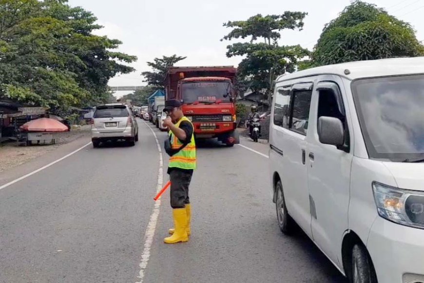 Jembatan Barito Sedang Dalam Perawatan, Pengendara Dituntut Lebih Sabar