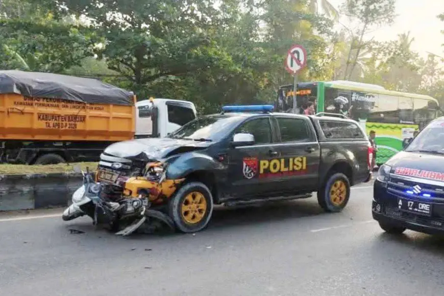 Mobil Unit Satwa Polda Kalsel Terlibat Lakalantas di Banjarbaru, Seorang Pemotor Tewas