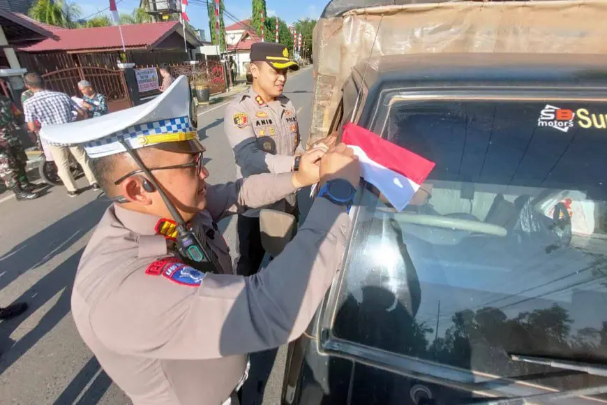 Jelang HUT Kemerdekaan Republik Indonesia, Ribuan Bendera Merah Putih Disebar di Batola