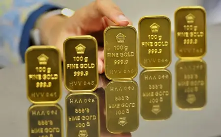 Terus Melejit! Harga Emas Antam Sentuh Rp2.060.000 per Gram