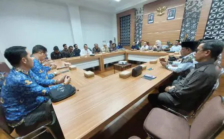 Datangi DPRD Batola, Gapensi Tuntut Transparansi Pekerjaan Konstruksi