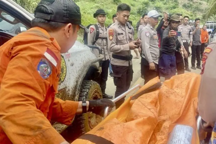 8 Jenazah Korban Kecelakaan Helikopter EastIndo Dievakuasi ke RS Bhayangkara Banjarmasin