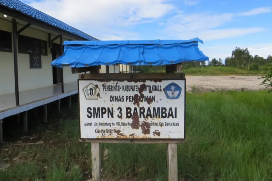 Pembangunan Gedung SMPN 3 Barambai Batola Diduga Serobot Tanah Warga