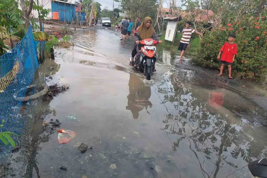 Perbaikan Jalan di Jejangkit Batola Dikebut Demi Kelancaran Haul Abah Guru Sekumpul