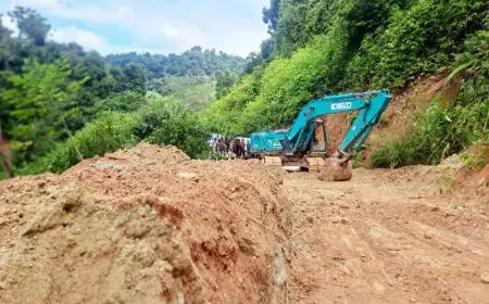 Material Longsor di Bypass Banjarbaru–Batulicin Dibersihkan, Lalu Lintas Mulai Normal