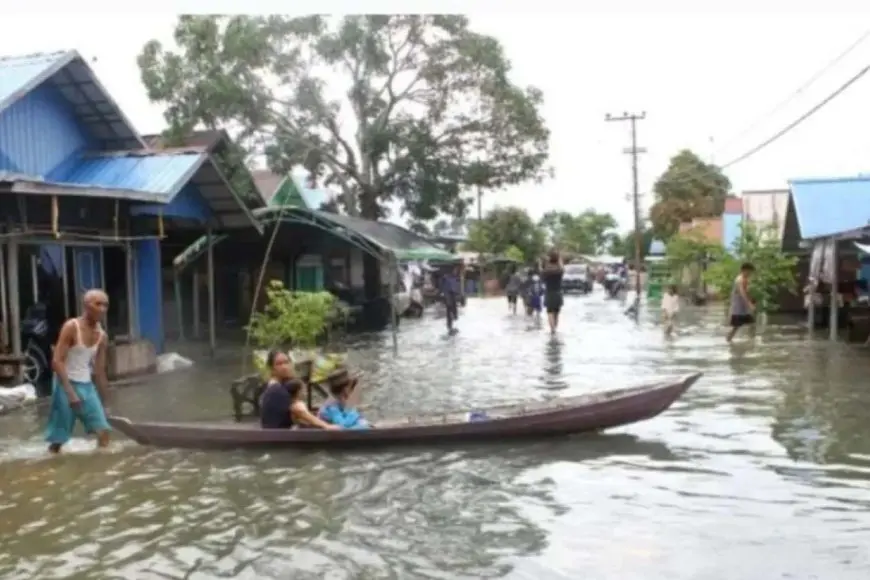 Peringatan Dini BMKG Soal Banjir Rob di Pesisir Kalsel Selama Desember 2025