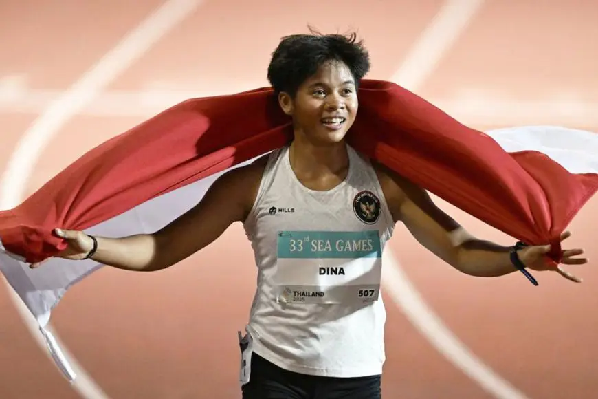 Doa Keluarga Terkabul, Atlet Kalsel Dina Aulia Raih Emas di SEA Games 2025