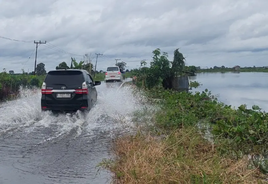 Jemaah Momen 5 Rajab Diimbau Hindari Jalur Jejangkit, Sejumlah Ruas Jalan Terendam Banjir