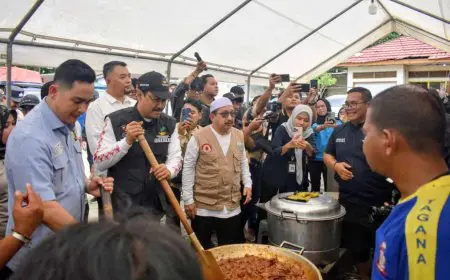 Susuri Banjir Sungai Tabuk Banjar, Mensos Pastikan Rumah Warga Tak Dibiarkan Rusak