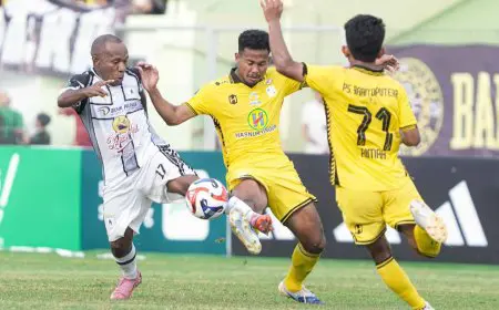 Duel Sengit di Stadion 17 Mei, Barito Putera vs Persipura Berakhir Imbang