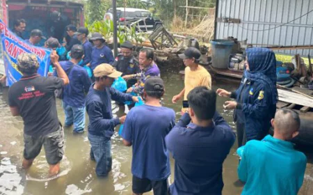 Nasdem Batola Bantu Warga Terdampak Banjir, Ribuan Paket Bahan Pokok Disalurkan