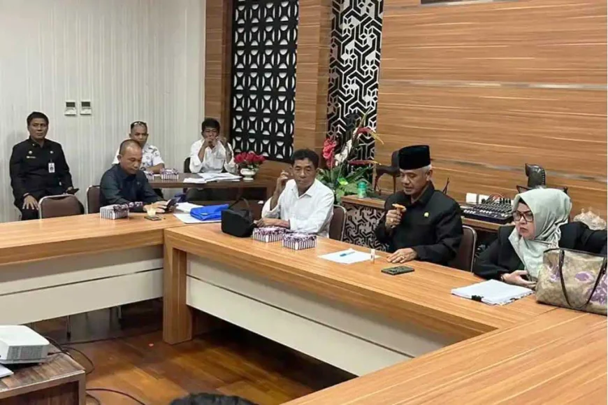 Ikan Mati Massal di Sungai Barito, DPRD Batola Merekomendasi Kajian Komprehensif