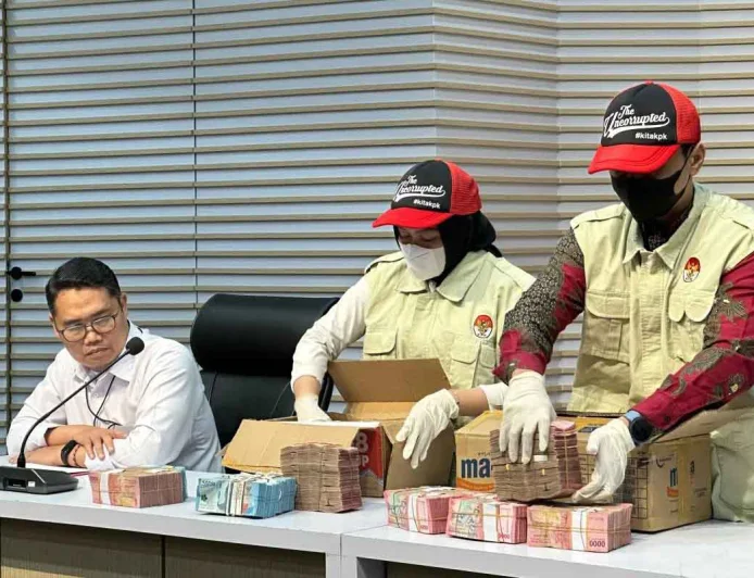 Resmi Menjadi Tersangka, Kepala KPP Madya Banjarmasin Terima Gratifikasi Rp800 Juta