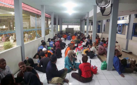 Momen Haru di Rutan Marabahan, Warga Binaan Buka Puasa Bersama Keluarga