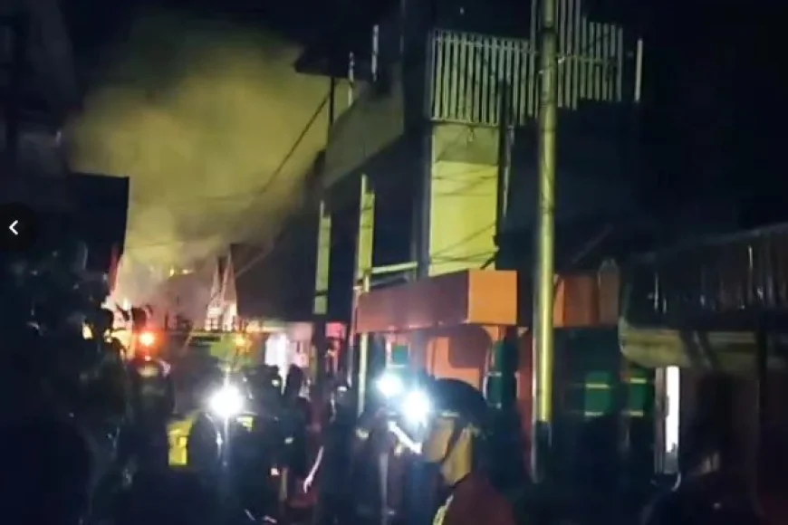 Usai Buka Puasa, Kebakaran Melanda Permukiman Padat di Barabai HST