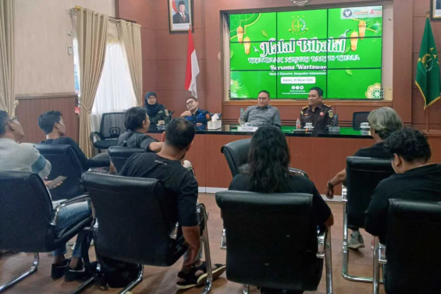 Halal Bihalal Kejari Batola Bersama Wartawan, Perkuat Sinergi dan Keterbukaan Informasi