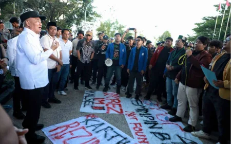 Jawab Tuntutan Mahasiswa, Gubernur Kalsel Janji Benahi Pendidikan dan Pelayanan Publik