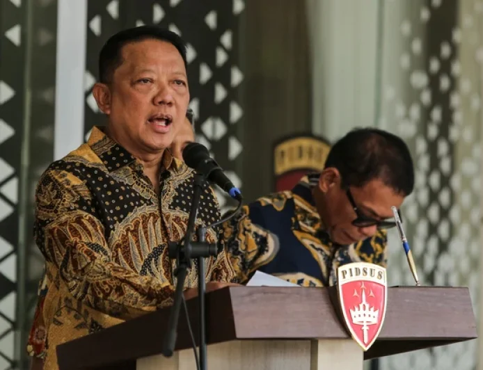Usai Gaduh Penggeledahan, Eks Jampidsus Resmi Tersangka Perkara Dugaan Korupsi dan TPPU