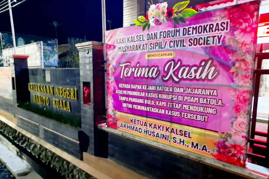 Publik Dukung Kejari Batola Lewat Papan Bunga, Minta Dugaan Korupsi di PDAM Diusut Tuntas