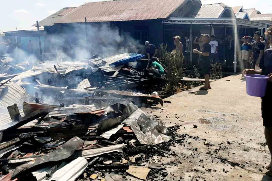 Api Mengamuk di Muara Pulau Batola, 13 Rumah Rusak dan 2 Warga Alami Luka Bakar
