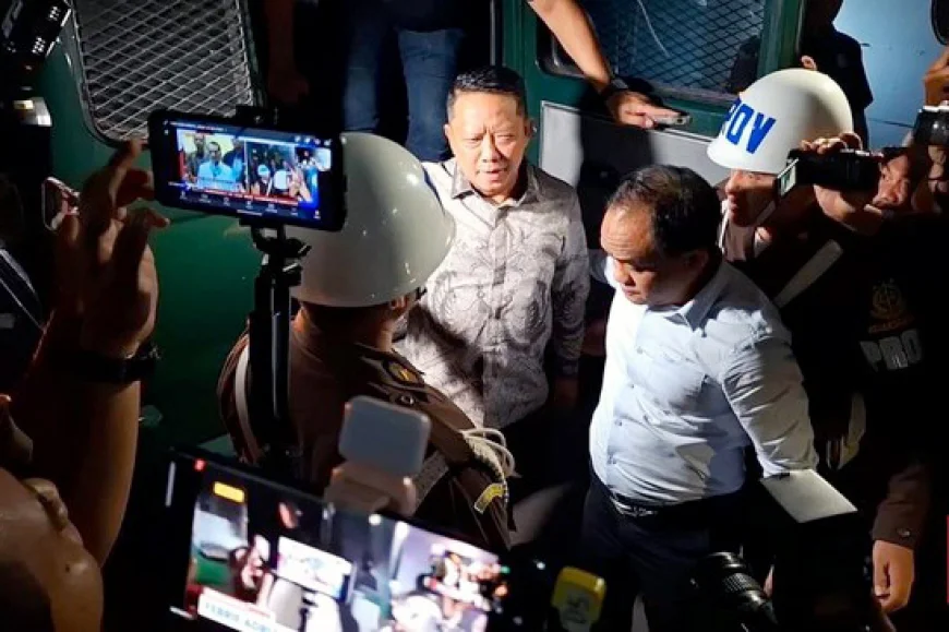 Eks Jampidsus Febrie Adriansyah Akhirnya Ditahan di Rutan KPK