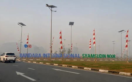 Kabut Asap Karhutla Selimuti Bandara Syamsudin Noor, 10 Penerbangan Terdampak