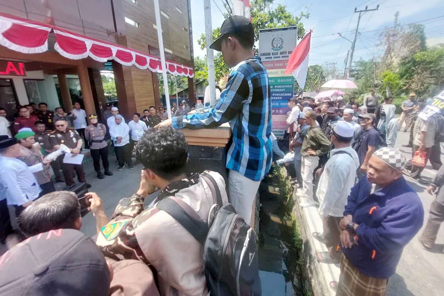 Tak Memenuhi Rasa Keadilan, Vonis Penganiaya Guru Husin Picu Aksi Masyarakat di Batola