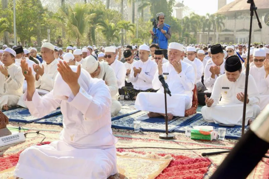 Ribuan Jemaah Salat Istisqa di Sabilal Muhtadin, Berharap Hujan Segera Guyur Kalsel