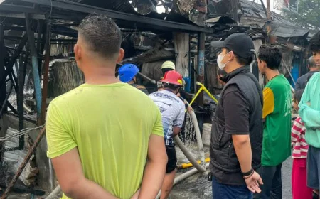 Kebakaran di Pasar Lama Banjarmasin Lalap 14 Bangunan, 53 Jiwa Terdampak